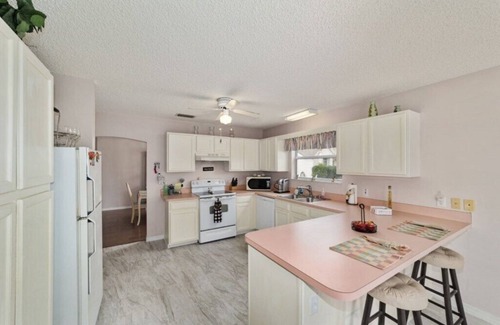 The Villages House | Charming Rental located near dining, shopping and entertainment venues!