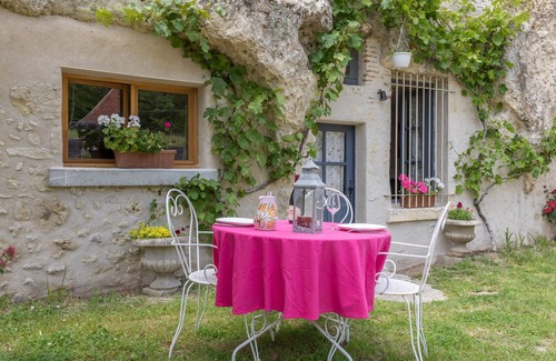 Noizay Cottage | Charming residence troglodyte