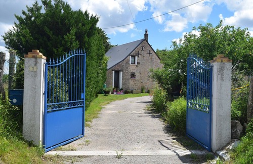 Crisse Cottage | Charming Restored Home in Maine Normandie Forest with Enclosed Garden and Fireplace
