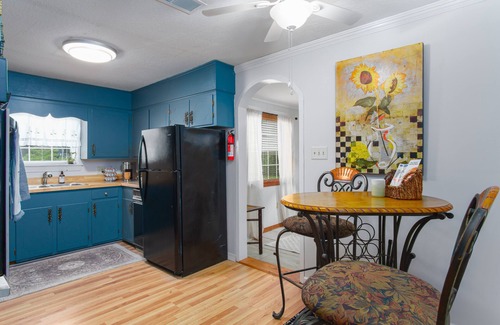 Hattiesburg House | Charming retreat close to downtown, restaurants and Southern Miss.