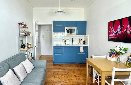 Old Town Apartment | Charming Retreat Just Steps from Castle