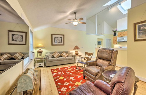Frankfort Apartment | Charming Retreat Near Downtown Frankfort & Beaches