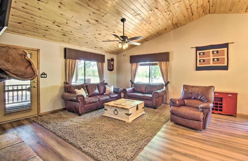 Heber House | Charming Ribeye Ranch with Hot Tub and Fire Pit