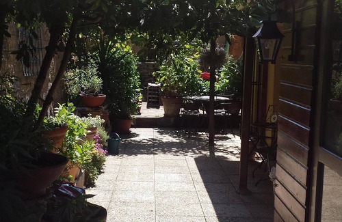 La Roque-Gageac House | Charming riverside stone built property in Perigord
