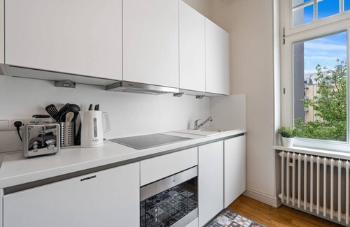 Limpertsberg Villa | Charming Room with Balcony in City Villa