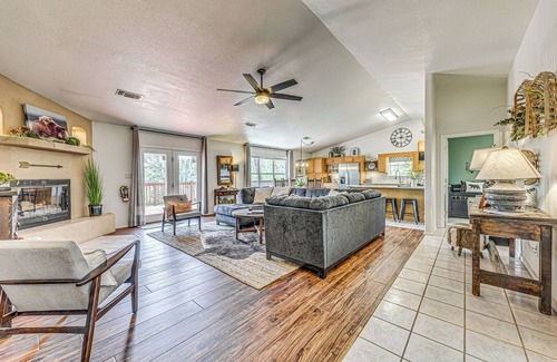 Ruidoso House | Charming Ruidoso House w/Deck & Mountain Views!