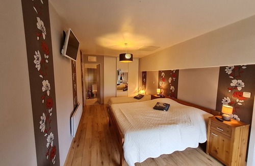 Lantefontaine Bed & Breakfast | "Charming Rural Guesthouse: 5 Hectares, Near Briey & Longuyon, Easy Access to Metz & Verdun"
