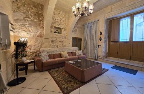 Ggantija Apartment | Charming rustic getaway in Xaghra, Gozo.