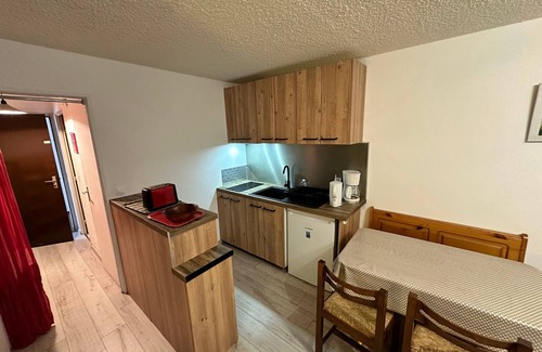 Correncon-en-Vercors Apartment | Charming Studio Near Corrençon Village with Free Shuttle and Mountain Access