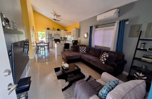 Spanish Town House | Charming sanctuary in the picturesque Caymanas Estates area.