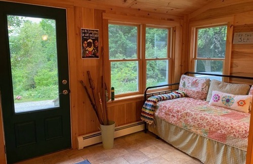 Sandy Point House | Charming Sandy Point Home