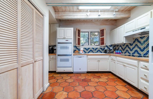 Northeast Santa Fe House | Charming Santa Fe Adobe Home 2 BR w/Elevated Views