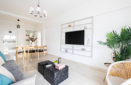 Glyfada Apartment | Charming Seaside Apartment | Elegant 2BR in Glyfada