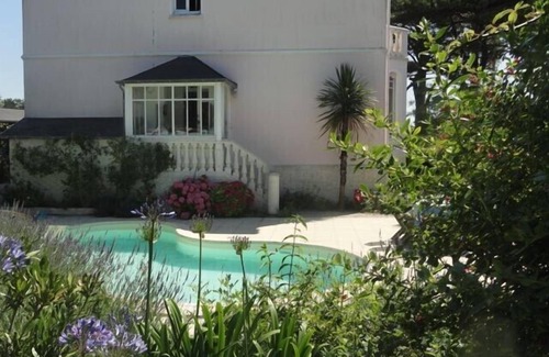Portbail House | Charming seaside villa with pool-300 m close to a vast unspoilt beach
