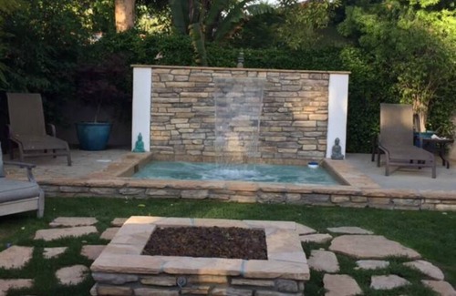 Studio City House | Charming secluded and gated 1-bedroom guesthouse in lovely Studio City
