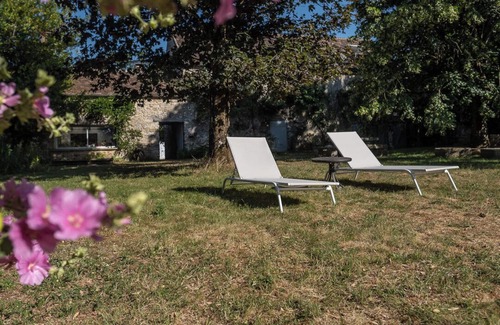Villiers-sous-Grez Apartment | Charming self-contained suite in farmhouse