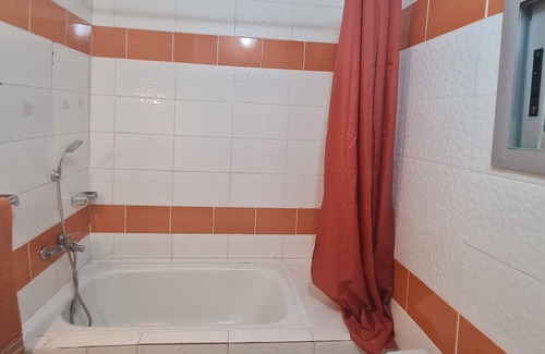 Cocody Apartment | Charming Self-Contained Studio in Near Riviera Bonoumin Close to Abidjan Mall