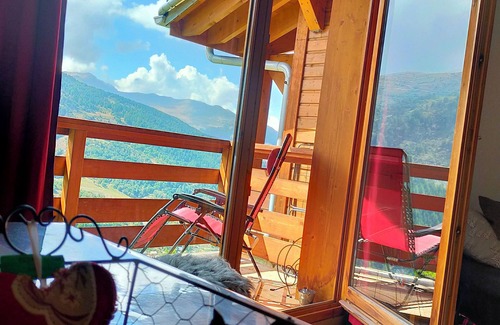 Valmeinier Ski Chalet | Charming semi-detached chalet 6/8 pers Valmeinier 1800 - at the foot of the slopes - sauna.