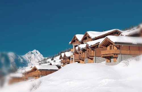 Valmeinier Ski Chalet | Charming semi-detached chalet 6/8 pers Valmeinier 1800 - at the foot of the slopes - sauna.