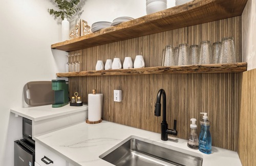 Sisters Apartment | Charming Sisters Cottage A