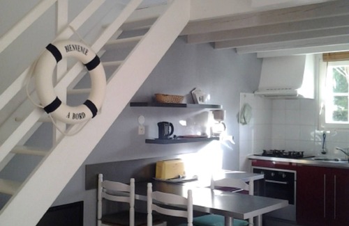 Saint-Jean-le-Thomas Cottage | Charming small Gite 100m from the beach of St Jean Le Thomas