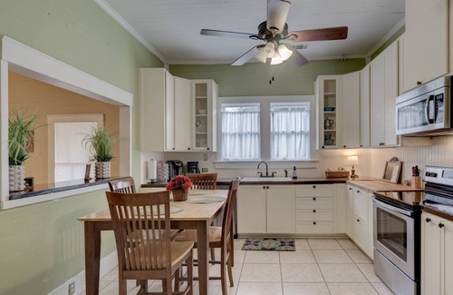 Bloomingdale House | Charming Southern Bungalow Convenient to Savannah