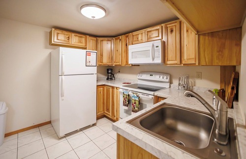 City Center Medford House | Charming Spacious Studio with WiFi and AC in Historic East Medford