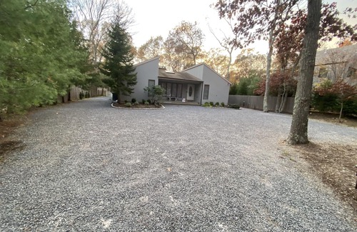 Springs House | Charming, spacious 3 bedroom, 3 bath East Hampton Springs house