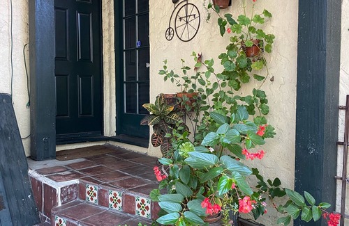 Beverly Grove House | Charming Spanish Oasis. Grove- Beverly Hills-LACMA-N. of Wiltshire.