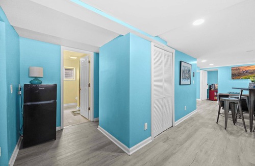 Merriwether Apartment | Charming Stay | Bottom Unit in Lou’s Arts District