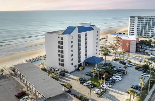 Seabreeze Park House | Charming Stay by the Shore | Balcony w/Stunning Ocean Views for a Relaxing Stay