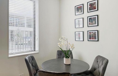 Grey Lynn House | Charming Stay in Grey Lynn Close to CBD