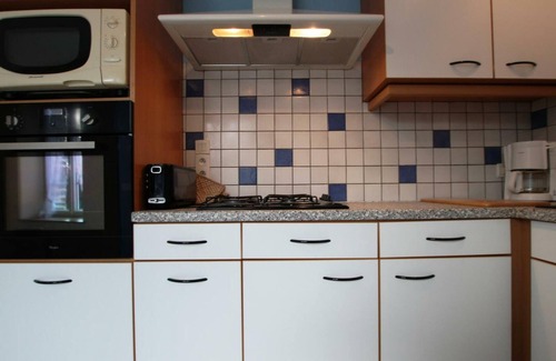 Saint-Pair-sur-Mer Cottage | Charming Stone House near Saint-Pair-sur-Mer Beaches with Terrace, Garden, BBQ, and Internet