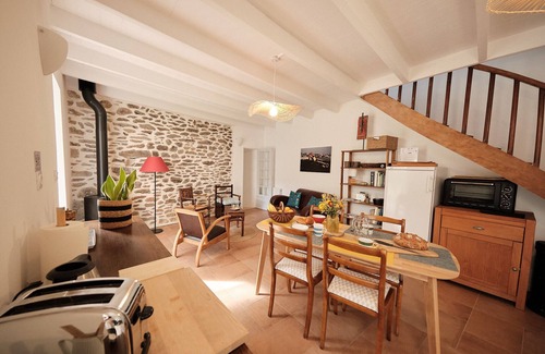 Plouguerneau House | Charming stone house with garden in Lilia