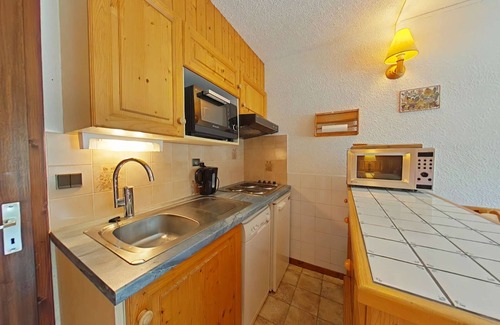 Le Grand-Bornand Apartment | Charming Studio, Sleeps 4, Central Location, Near Shops, Ski Access, Mountain Views