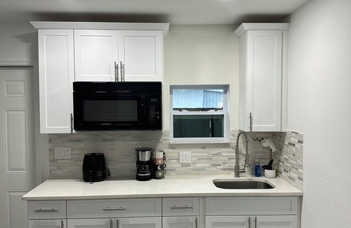 Lake Worth Corridor Apartment | Charming Studio Apartment at Lake Worth Beach!