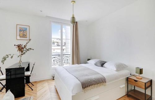 Hopital Saint-Louis Apartment | Charming studio - 2P - Canal Saint-Martin