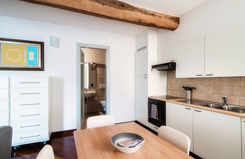 Morcote Apartment | Charming studio apartment in historic building in Morcote (Fiordaliso)