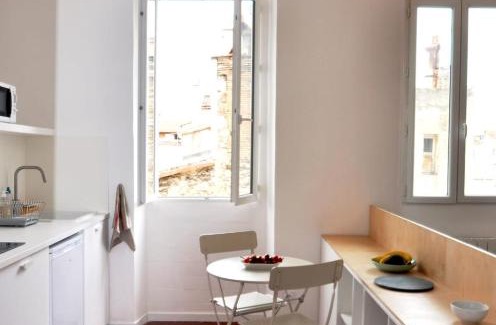 Notre-Dame du Mont Apartment | Charming studio close to the OLD PORT