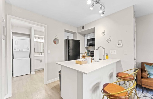 Greystone Center Apartment | Charming studio close to Downtown and Domain