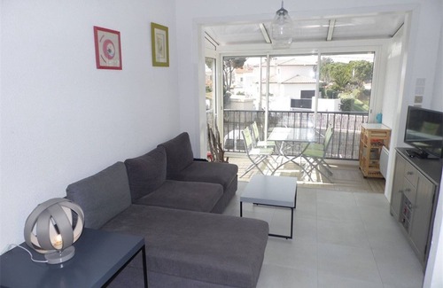 Le Grau-dʼAgde Apartment | Charming Studio with Mezzanine, 4 Sleeps, Parking, 700m to Shops, Grau d’Agde
