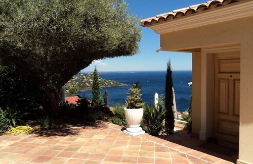 Theoule-sur-Mer Apartment | CHARMING STUDIO 28m2 terrace 22m2 PANORAMA MER/MASSIF DE L'ESTEREL