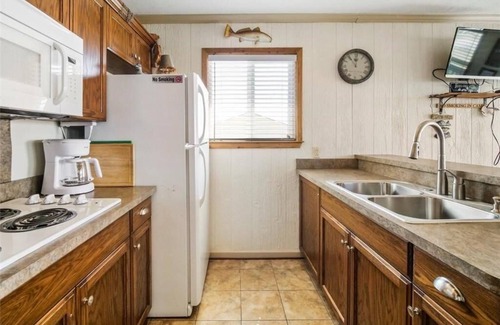 Holly Beach House | Charming Studio house with WiFi & AC in brilliant Holly Beach, La