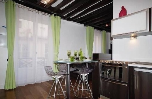 Les Iles Apartment | Charming studio Ile Saint Louis PARIS 4 ° ° - Paris