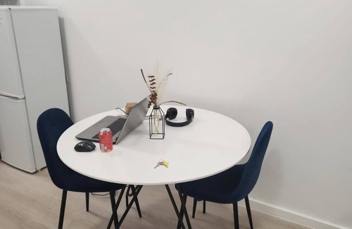 Golders Green Apartment | Charming Studio in Central London