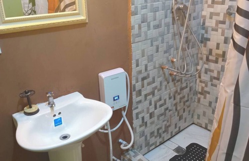 Silver Sands Apartment | Charming studio in fabulous Coral Spring with AC