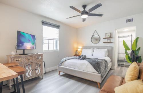 Allapattah Apartment | Charming Studio in Miami with Parking and Patio