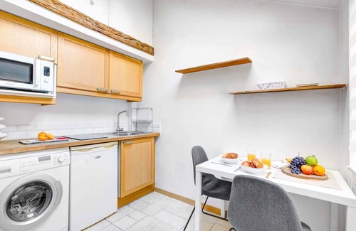 Les Iles Apartment | Charming Studio in the Heart of Ile Saint-Louis