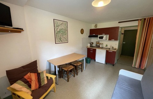 Laveissiere Apartment | Charming Studio Near Ski Slopes with Great Amenities