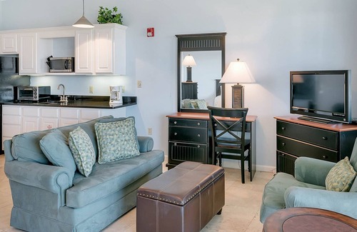 Rosemary Beach Condo | Charming Studio for 2, Pool Views, Next to Alys + Free Attraction Tickets!